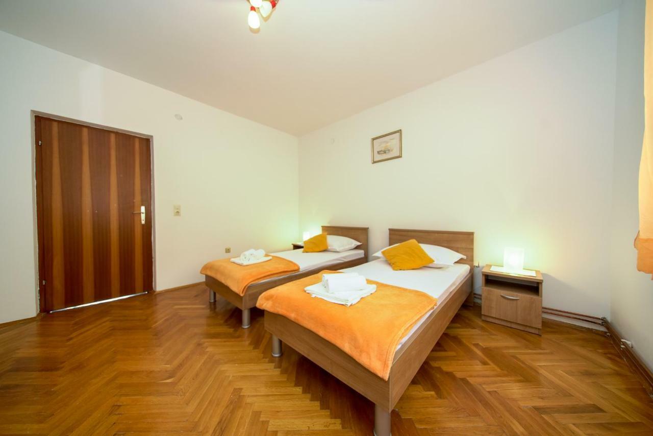 Apartments L&L Dugi Rat Rom bilde
